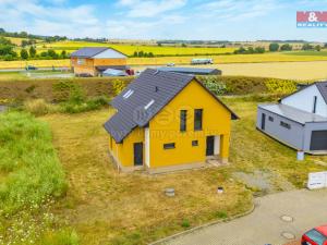 Prodej rodinného domu, Lužany, 144 m2
