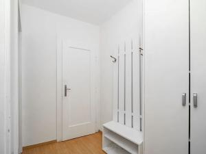 Pronájem bytu 2+kk, Praha - Vinohrady, náměstí Jiřího z Lobkovic, 40 m2