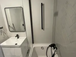Pronájem bytu 2+kk, Praha - Břevnov, Šlikova, 50 m2