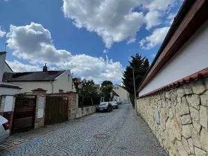 Pronájem bytu 2+kk, Praha - Břevnov, Šlikova, 50 m2