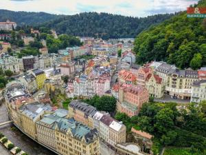 Prodej bytu 5+1, Karlovy Vary, Zámecký vrch, 365 m2