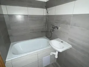 Pronájem bytu 1+kk, Česká Lípa, Okružní, 27 m2