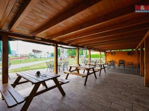 Prodej restaurace, Chropyně, Hanácké náměstí, 249 m2