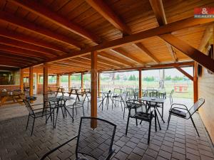 Prodej restaurace, Chropyně, Hanácké náměstí, 249 m2