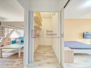 Pronájem bytu 3+1, Jindřichův Hradec, Kosmonautů, 82 m2