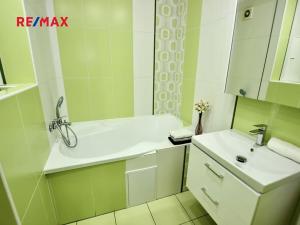 Pronájem bytu 3+kk, Loděnice, Za GZ, 64 m2