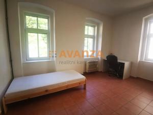 Pronájem bytu 1+kk, Děčín, Drážďanská, 35 m2