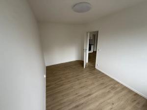 Pronájem bytu 2+kk, Praha - Stodůlky, Trávníčkova, 44 m2
