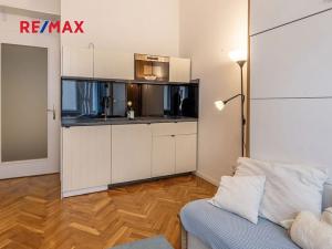 Prodej bytu 1+kk, Praha - Holešovice, Šimáčkova, 24 m2