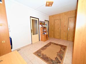Prodej bytu 4+1, Praha - Řepy, Španielova, 96 m2