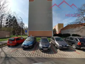 Pronájem bytu 1+1, Chomutov, Marie Pujmanové, 34 m2