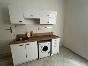 Pronájem bytu 1+kk, Praha - Holešovice, Heřmanova, 17 m2
