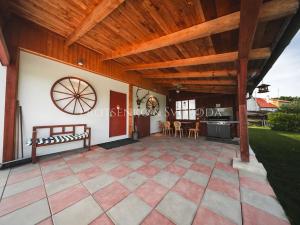 Prodej vícegeneračního domu, Trhové Sviny, 379 m2