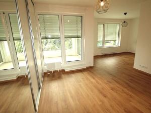 Pronájem bytu 1+kk, Praha - Holešovice, Jankovcova, 44 m2
