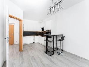 Pronájem bytu 2+kk, Hradec Králové, Svatojánská, 32 m2