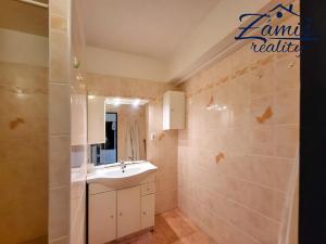 Pronájem bytu 2+1, Kladno, Litevská, 62 m2