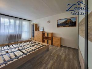 Pronájem bytu 2+1, Kladno, Litevská, 62 m2