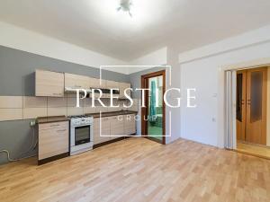 Prodej bytu 2+kk, Praha - Žižkov, Jeseniova, 46 m2