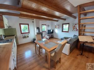 Prodej chaty, Frýdštejn - Roudný, 57 m2