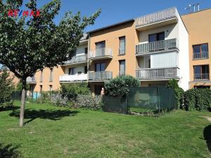 Pronájem bytu 1+kk, Hostivice, B. Němcové, 28 m2