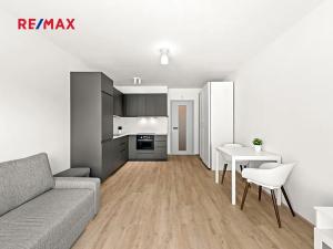 Pronájem bytu 1+kk, Praha - Háje, Výstavní, 33 m2
