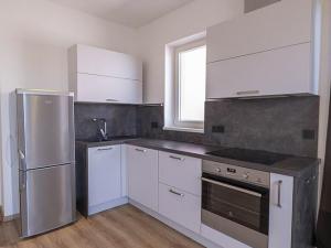 Pronájem bytu 2+kk, Praha - Bubeneč, Národní obrany, 80 m2