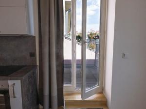 Pronájem bytu 2+kk, Praha - Bubeneč, Národní obrany, 80 m2