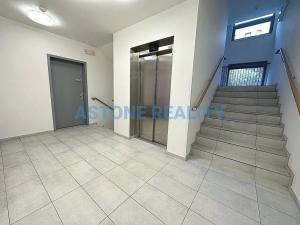 Pronájem bytu 2+kk, Praha - Jinonice, Walterovo náměstí, 55 m2