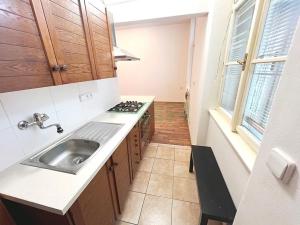 Pronájem bytu 2+kk, Praha - Vinohrady, Jugoslávská, 48 m2