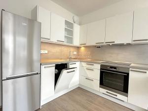 Pronájem bytu 2+kk, Praha - Hlubočepy, Baarové, 64 m2