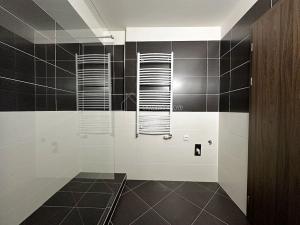 Pronájem bytu 2+kk, Praha - Hlubočepy, Baarové, 64 m2