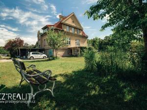 Prodej podílu vily, Praha - Klánovice, Ke znaku, 300 m2