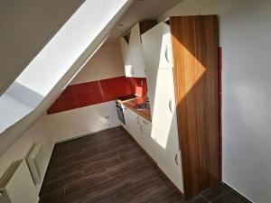 Pronájem bytu 2+1, Březová, Odborářů, 65 m2