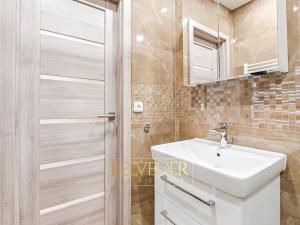 Prodej bytu 2+kk, Praha - Řepy, Zrzavého, 45 m2