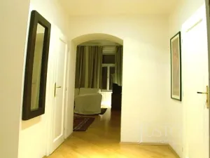 Pronájem bytu 2+1, Praha - Nové Město, Odborů, 47 m2