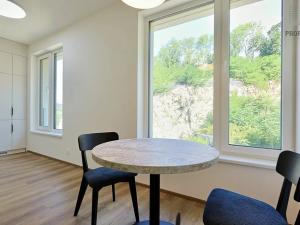 Pronájem bytu 2+kk, Brno, Bystrcká, 68 m2