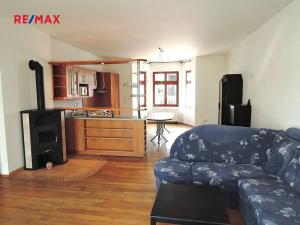 Pronájem rodinného domu, Beroun, Školní nám., 280 m2