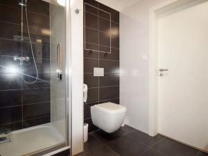 Pronájem bytu 1+kk, Praha - Dejvice, Lindleyova, 98 m2
