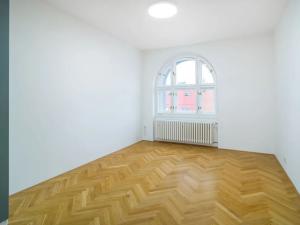 Pronájem bytu 2+kk, Praha - Vinohrady, Lucemburská, 57 m2