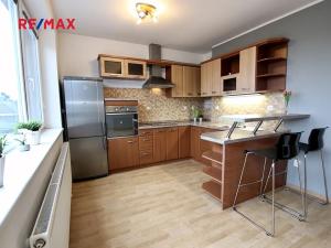 Pronájem bytu 1+kk, Praha - Kbely, Pod Nouzovem, 32 m2