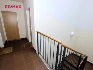Pronájem bytu 1+kk, Praha - Kbely, Pod Nouzovem, 32 m2
