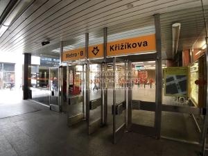 Pronájem kanceláře, Praha - Karlín, Thámova, 18 m2
