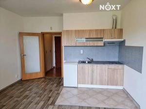 Pronájem bytu 1+kk, Praha - Zličín, Sazovická, 29 m2