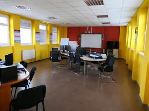 Prodej skladu, Pardubice, 5239 m2