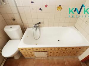 Prodej bytu 3+1, Karlovy Vary, Bulharská, 94 m2