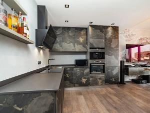 Pronájem bytu 1+kk, Praha - Hlubočepy, Hugo Haase, 46 m2