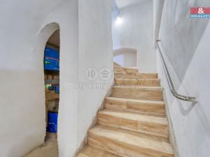 Pronájem obchodního prostoru, Králův Dvůr, Plzeňská, 189 m2