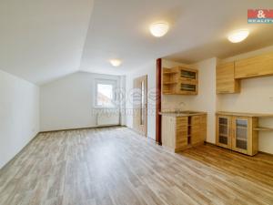 Pronájem obchodního prostoru, Mariánské Lázně - Úšovice, U Mlékárny, 175 m2