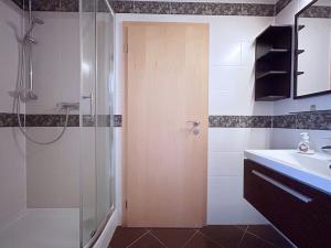 Pronájem bytu 1+kk, Praha - Zličín, Sazovická, 28 m2