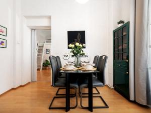 Prodej bytu 2+1, Praha - Staré Město, Karoliny Světlé, 47 m2